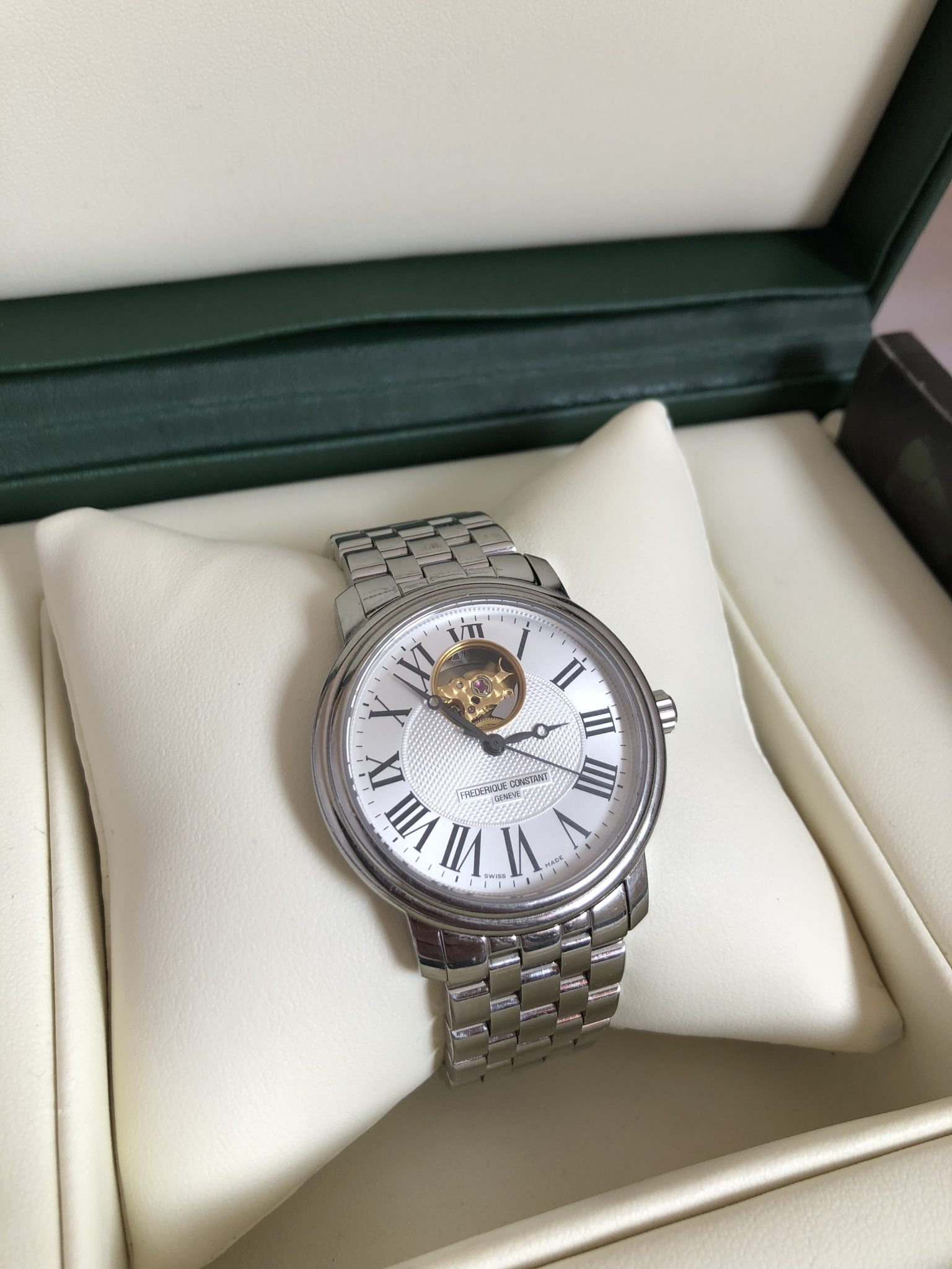 FREDERIQUE CONSTANT Open Heart Beat Automatic Watch. 38mm – Watch24.ca
